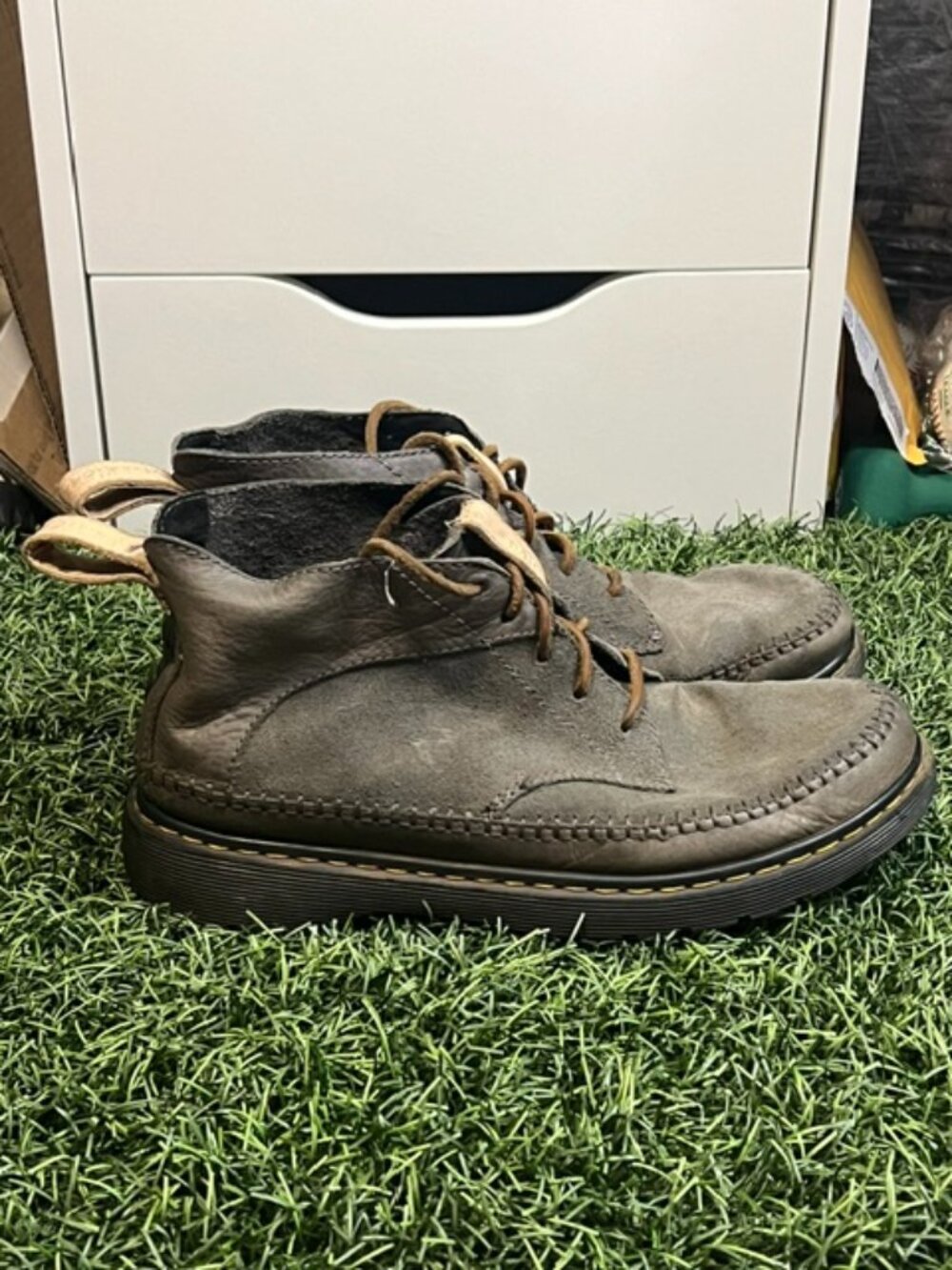 Dr Martens Men Gray Flloyd Floyd Chukka Boots Leather Suede Size 8 Worn Doc
